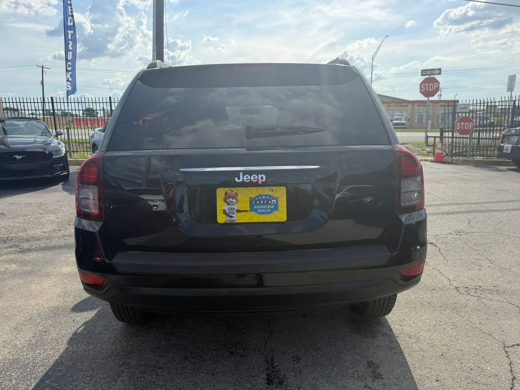 Used 2014 Jeep Compass Latitude FWD image 5