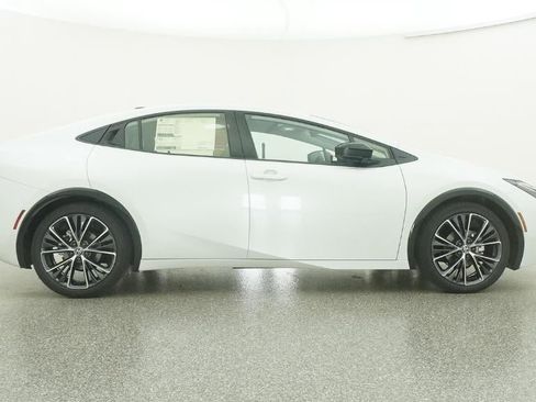 New 2026 Toyota Prius Limited image 27