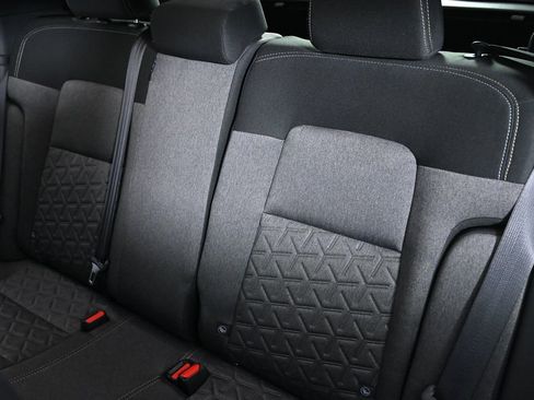 Used 2025 Nissan Kicks SV w/ SV Premium Package image 24