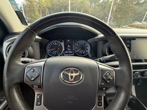 Used 2020 Toyota Tacoma SR5 image 49