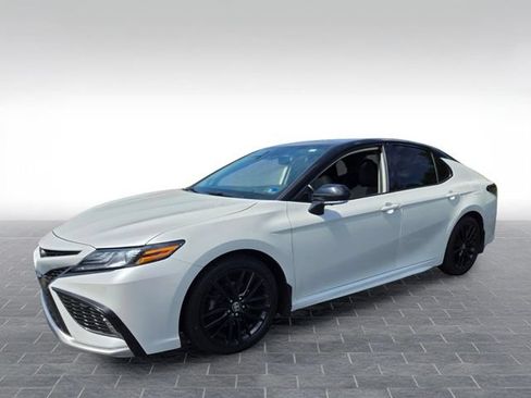 Used 2023 Toyota Camry XSE w/ Navigation Package FWD image 3