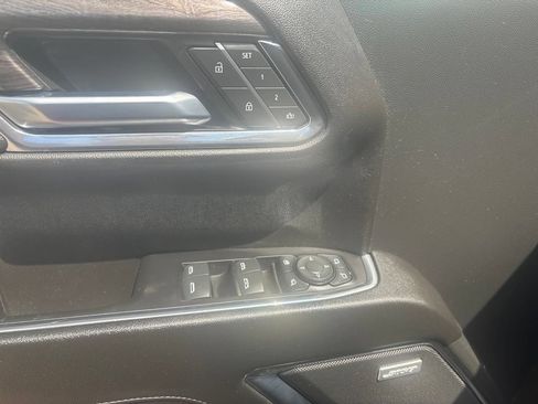 Used 2023 Chevrolet Silverado 1500 LTZ w/ LTZ Premium Texas Edition RWD image 6