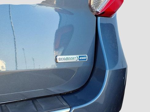 Used 2020 Ford Explorer Platinum w/ Premium Technology Package image 8