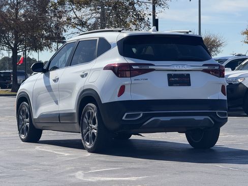 Used 2023 Kia Seltos S image 16