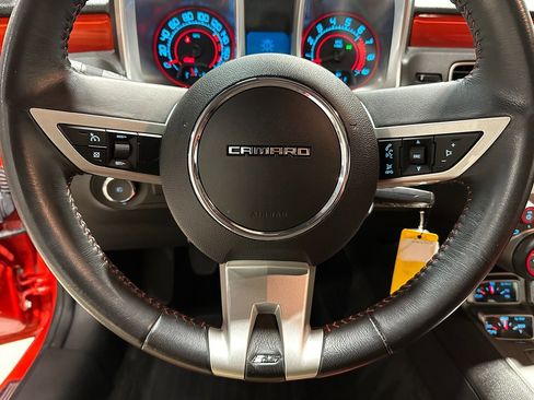 Used 2010 Chevrolet Camaro SS w/ Interior Accent Trim Package image 30
