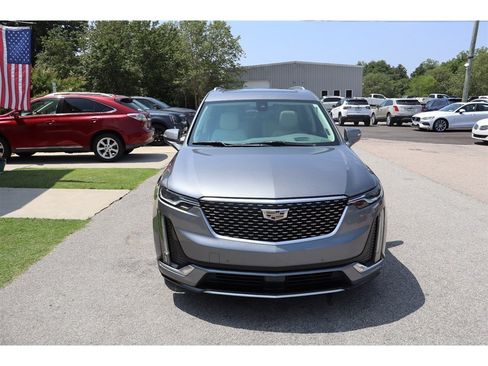 Used 2020 Cadillac XT6 Premium Luxury FWD image 8