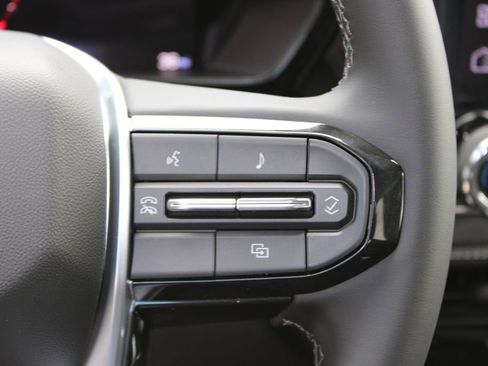 New 2026 Chevrolet Colorado LT image 30