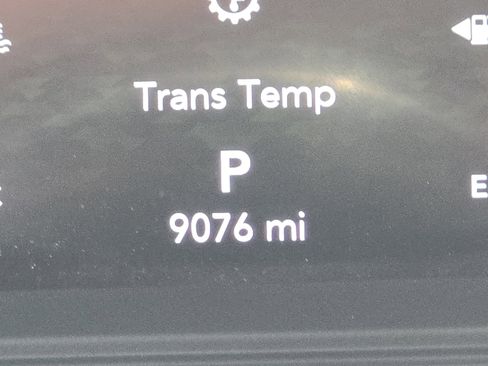 Used 2024 Jeep Wrangler Unlimited Sahara w/ Technology Group image 32