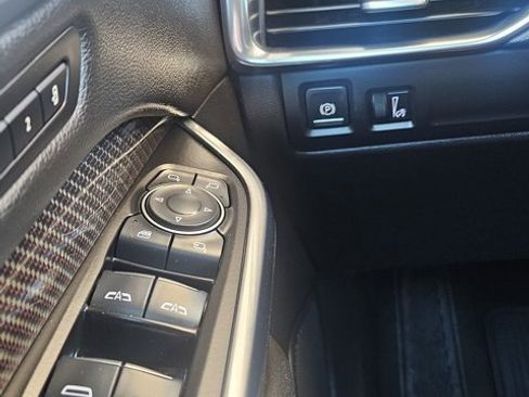 Used 2019 Cadillac XT4 Sport image 21