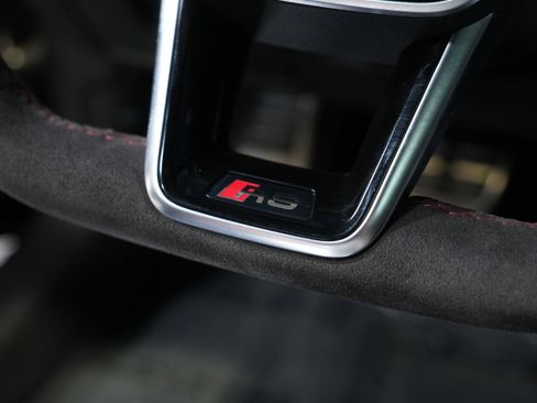 Used 2024 Audi RS 6 performance image 43