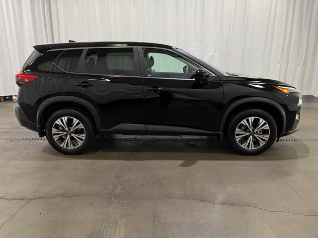 Used 2023 Nissan Rogue SV AWD/4WD image 3