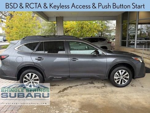 Certified 2025 Subaru Outback Premium image 3