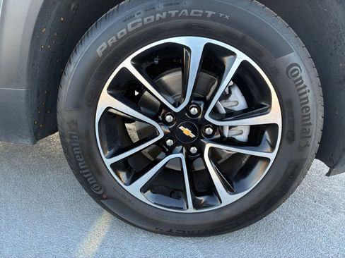 Used 2025 Chevrolet TrailBlazer LT image 28