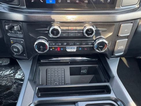 New 2026 Ford F350 Lariat w/ Black Appearance Package image 24