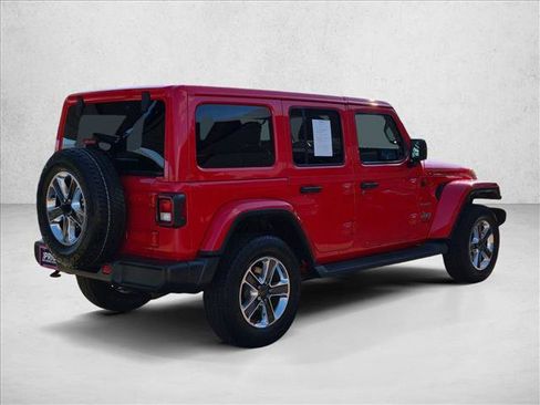 Used 2020 Jeep Wrangler Unlimited Sahara w/ Uconnect 4C Nav & Sound Group AWD/4WD image 5
