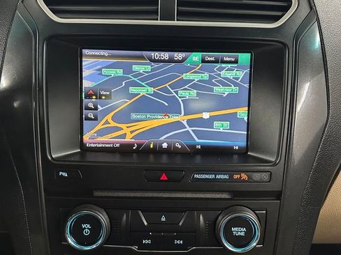 Used 2016 Ford Explorer XLT w/ Equipment Group 202A image 22