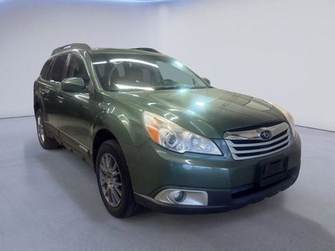 Used 2012 Subaru Outback 2.5i Premium AWD/4WD image 1