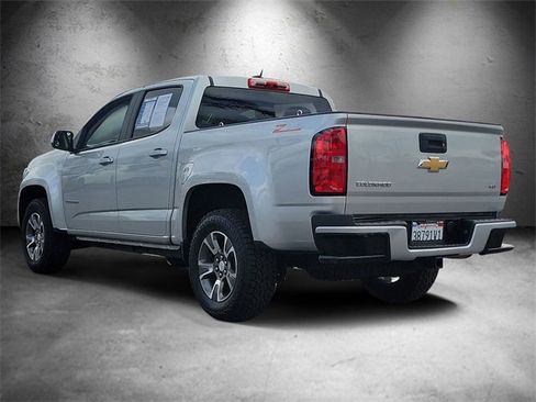 Used 2015 Chevrolet Colorado Z71 image 4