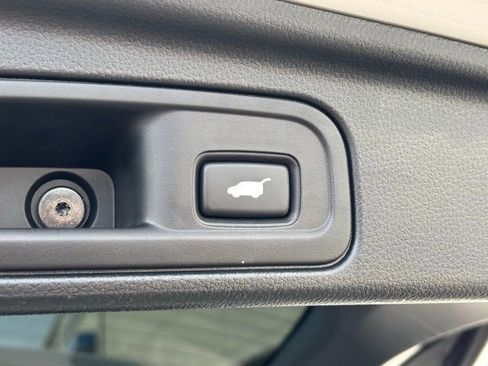 Used 2022 Honda Pilot TrailSport image 8