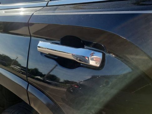 Used 2023 Toyota Sequoia Capstone AWD/4WD image 10