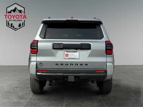 Certified 2025 Toyota 4Runner SR5 AWD/4WD image 4