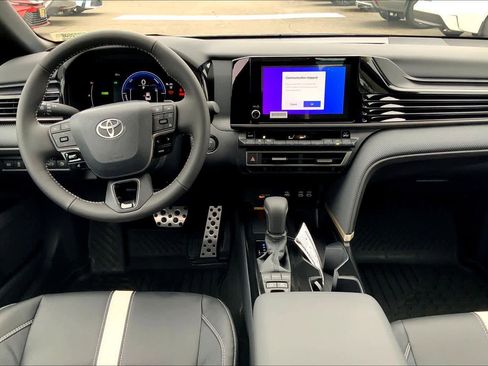 New 2026 Toyota Camry SE image 5