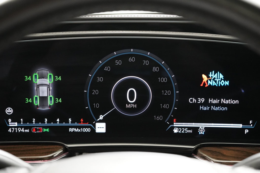 Used 2021 Cadillac Escalade Sport Platinum w/ Heavy-Duty Trailer Package AWD/4WD image 19