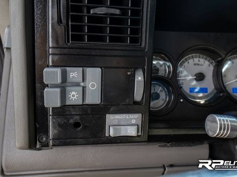 Used 1994 Chevrolet Silverado 1500 2WD Regular Cab image 52