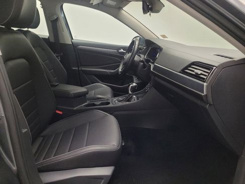 Used 2024 Volkswagen Jetta SE FWD image 21