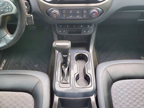 Used 2018 Chevrolet Colorado Z71 AWD/4WD image 17