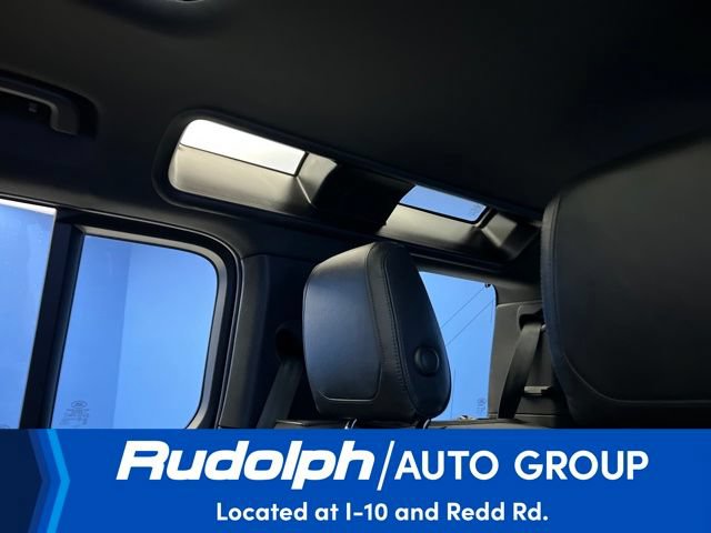Used 2023 Land Rover Defender 110 X AWD/4WD image 35