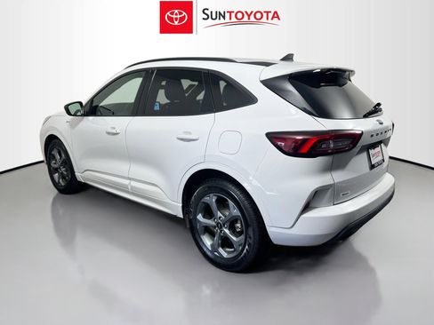 Used 2023 Ford Escape ST-Line image 6