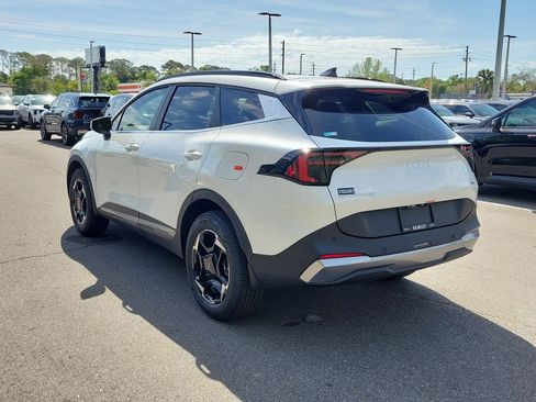 New 2026 Kia Sportage AWD Hybrid image 4