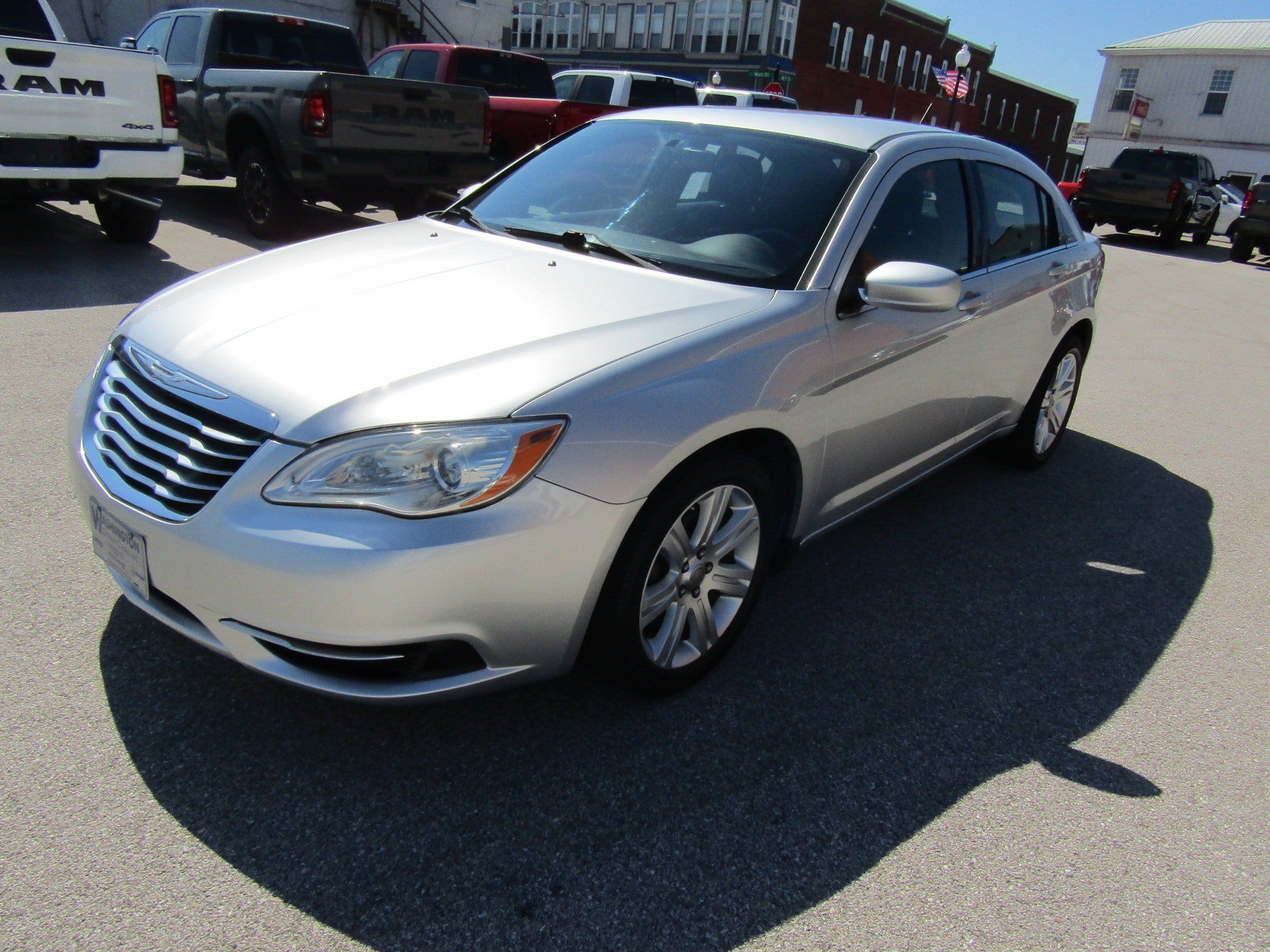 Used 2012 Chrysler 200 Touring FWD image 7