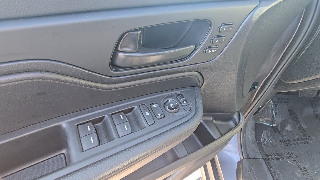 Used 2025 Honda Odyssey EX-L image 10