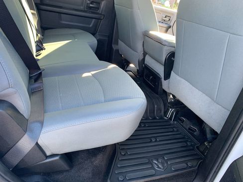 Used 2017 RAM 1500 Express w/ Express Value Package image 25