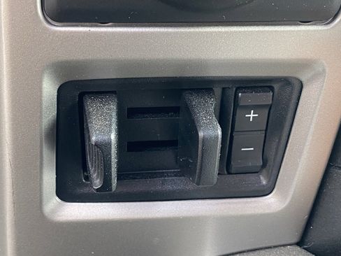 Used 2018 Ford F150 King Ranch w/ Equipment Group 601A Luxury image 26