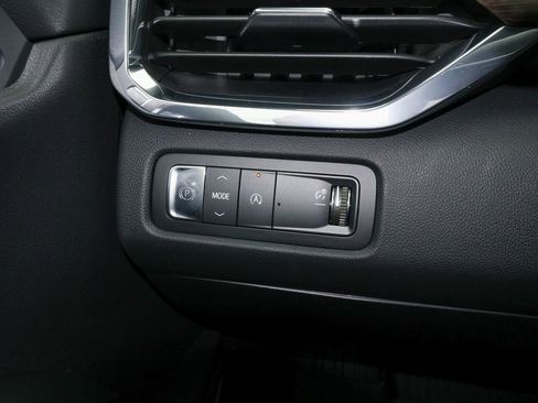 New 2026 GMC Acadia Denali w/ Super Cruise Package FWD image 33