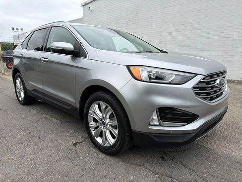 Used 2020 Ford Edge Titanium FWD image 8