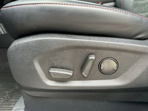 Certified 2024 Ford Edge ST-Line AWD/4WD image 12
