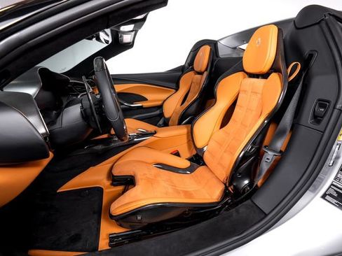 Certified 2025 Ferrari 296 GTS RWD image 4