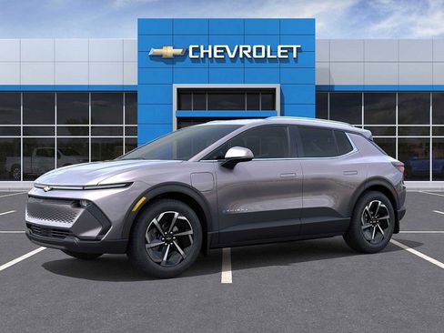 New 2026 Chevrolet Equinox EV LT image 2