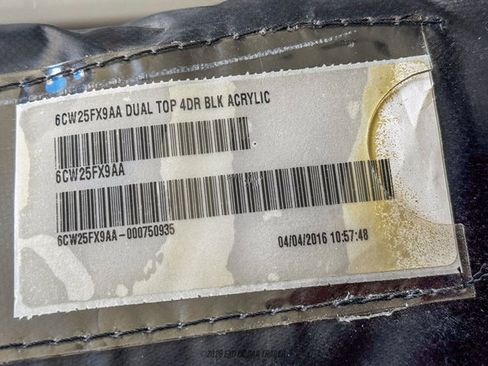 Used 2016 Jeep Wrangler Unlimited Rubicon image 63