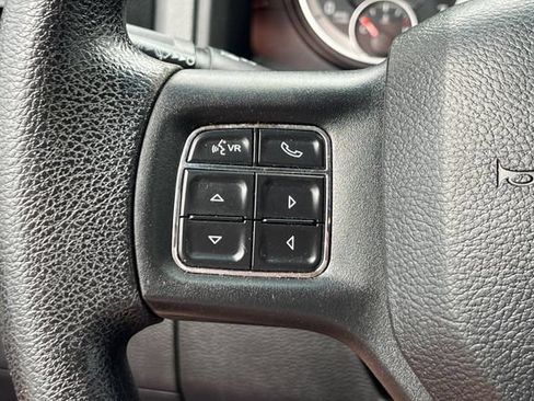 Used 2017 RAM 1500 Classic SLT RWD image 27