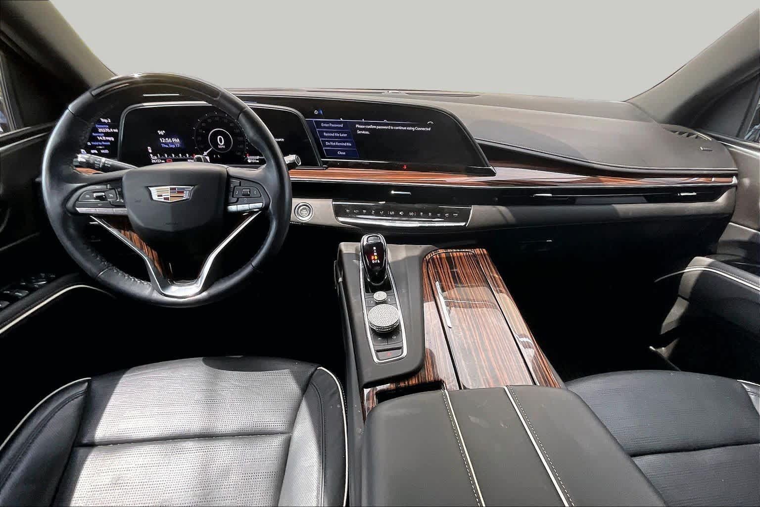 Used 2024 Cadillac Escalade Premium Luxury RWD image 15