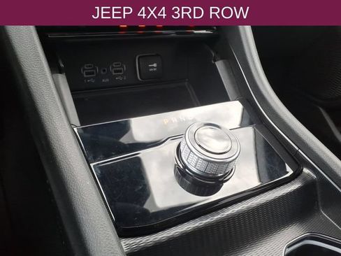 Used 2024 Jeep Grand Cherokee L Altitude AWD/4WD image 18