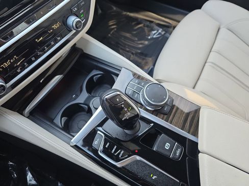 Used 2017 BMW 540i image 25