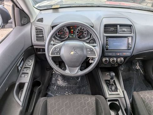 Used 2021 Mitsubishi Outlander Sport ES FWD image 17