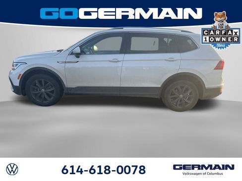 Used 2022 Volkswagen Tiguan SE image 3