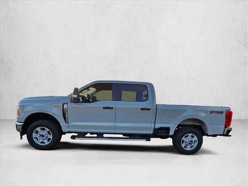 New 2026 Ford F250 XLT w/ FX4 Off-Road Package image 5